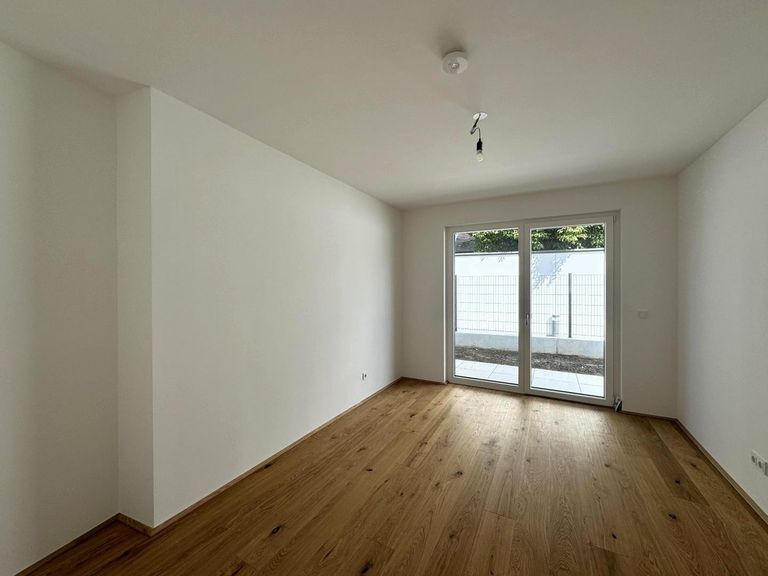 Schlafzimmer 1 von 3