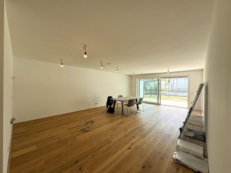 Wohnzimmer / Wohn-/Essküche