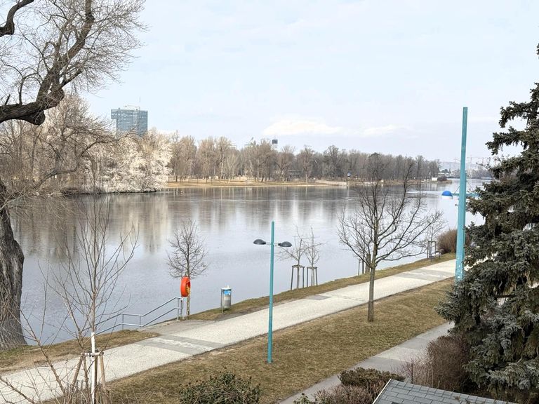 Ihr unverbaubarer Ausblick von der DG-Terrasse