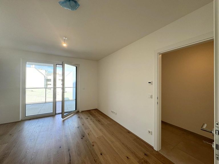 Schlafzimmer 2 von 2