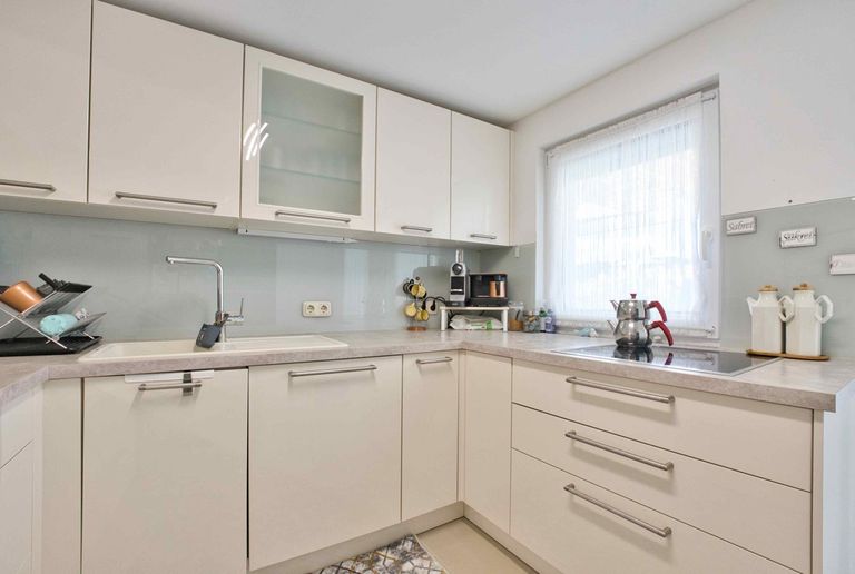 Top 2 Küche mit Essbereich