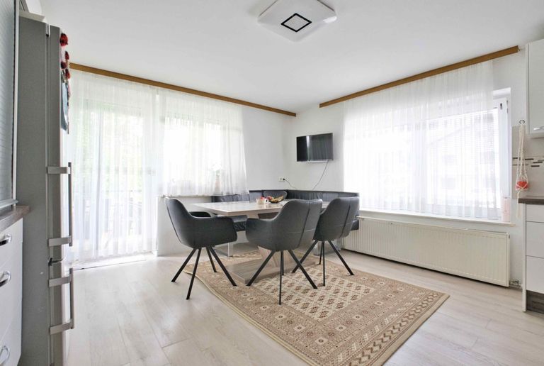 Top 4 Küche mit Essbereich