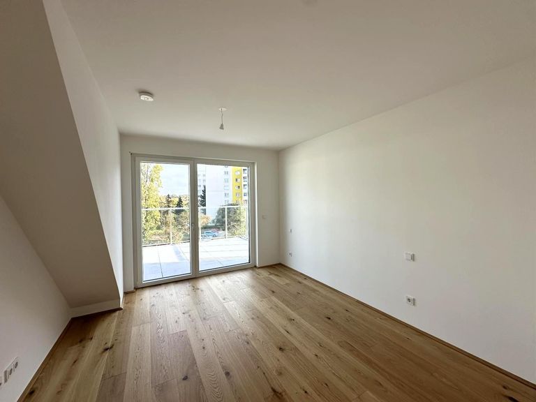 Schlafzimmer 1 von 3