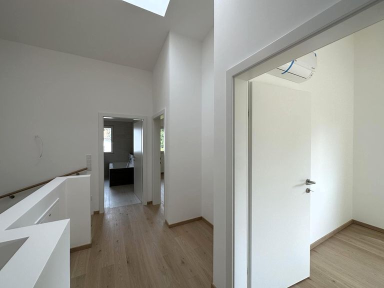 OG / Verteilerflur mit Lichtkuppel