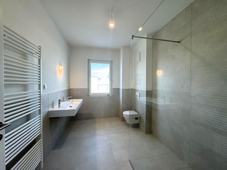 Badezimmer 2 von 2