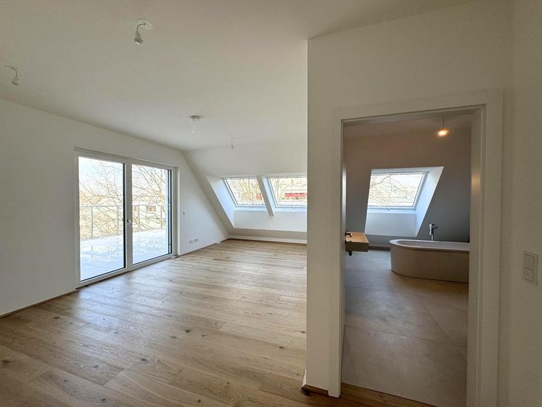 Schlafzimmer 2 von 3 mit Bad en Suite