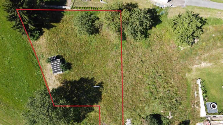 Grundstück (Drohnenaufnahme)