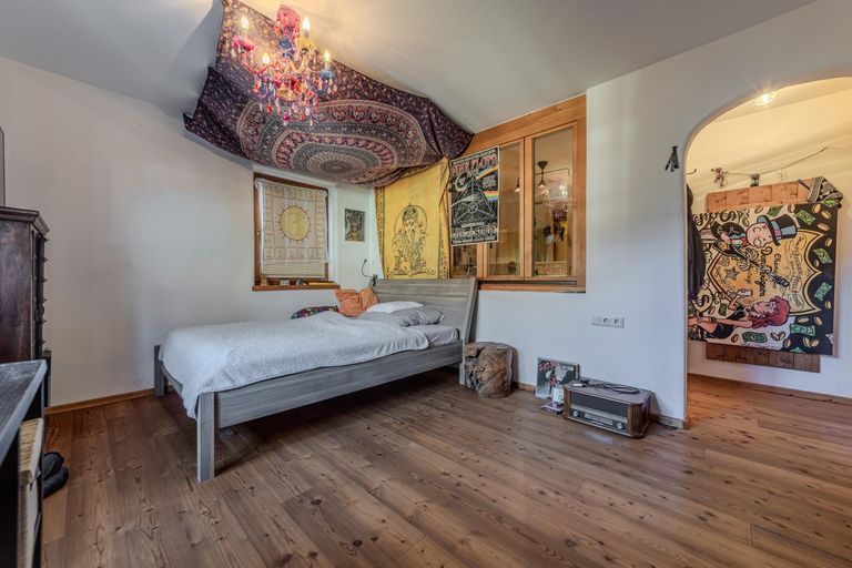 2. Schlafzimmer