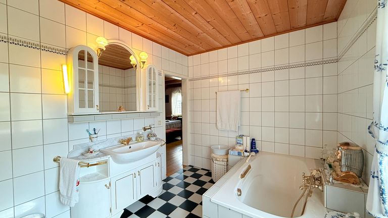 Badezimmer OG