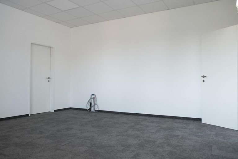 Helle großzügige Büroräume