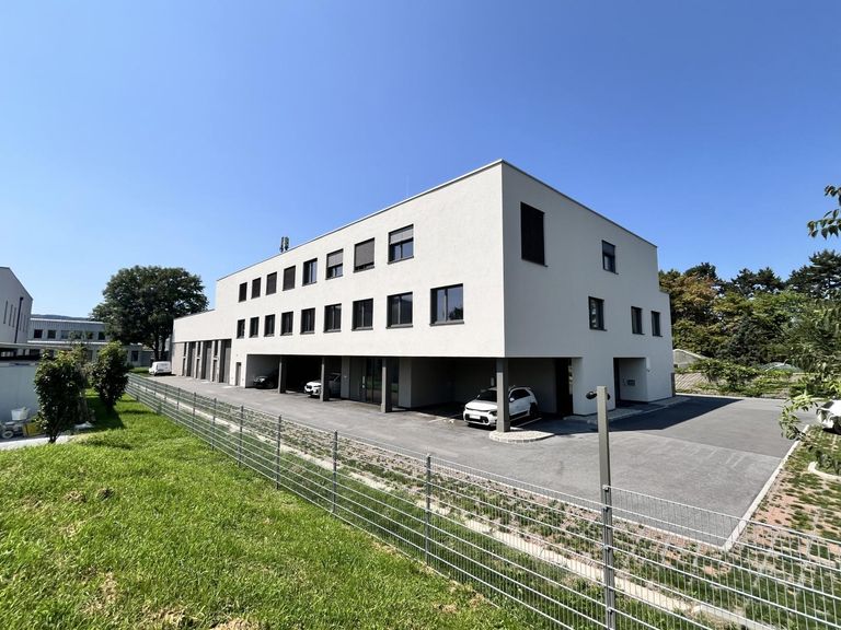 Modernes Bürogebäude