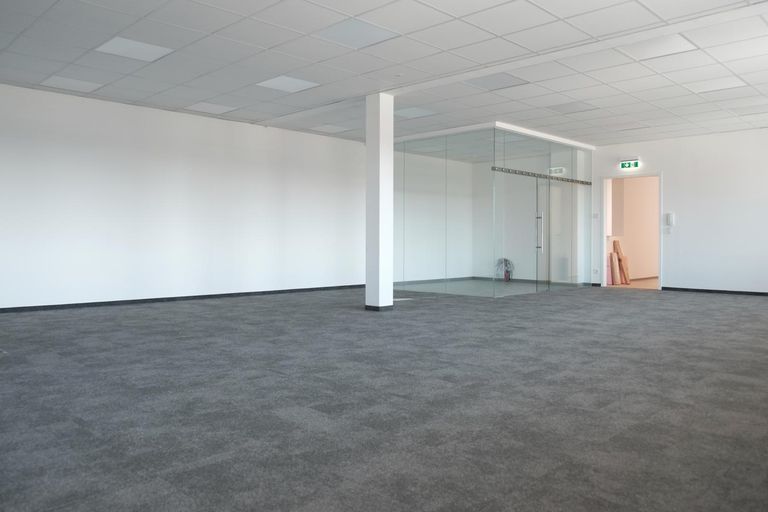 Helle großzügige Büroräume