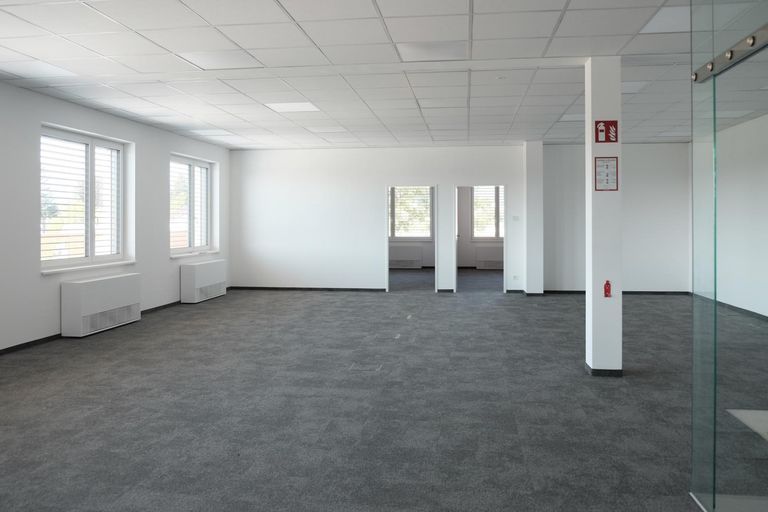 Helle großzügige Büroräume