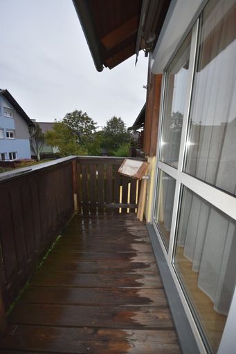 Balkon - Geräumiges und möbliertes 2 Zimmer Apartment mit Balkon Miete Eugendorf Salzburg