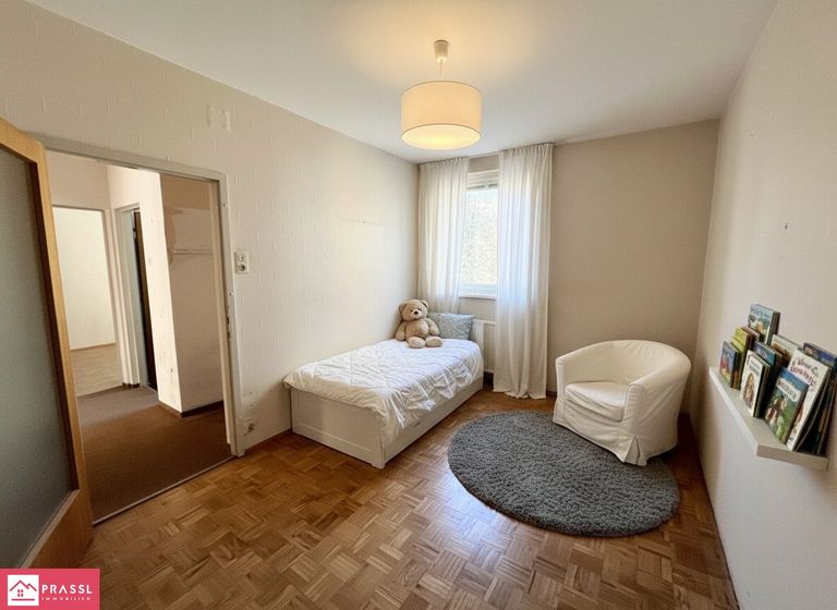 Zimmer 2- KI generierte Einrichtung