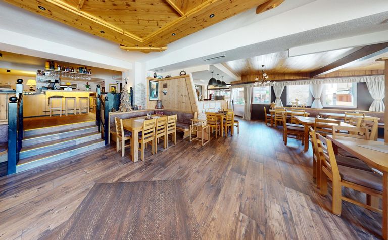 Ötz - Pizzeria - Restaurant