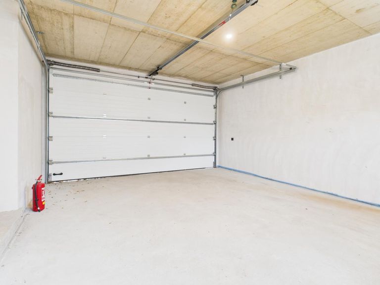 Doppelgarage mit Fussbodenheizung