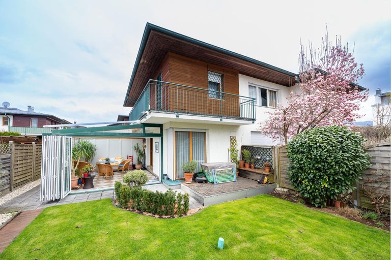 Haus Ansicht Garten Süd-West