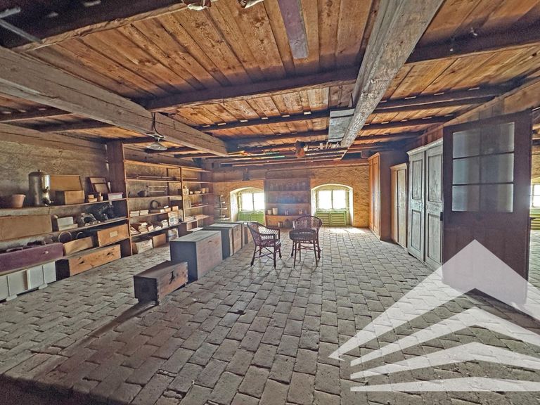 Dachboden Heindlkai 17