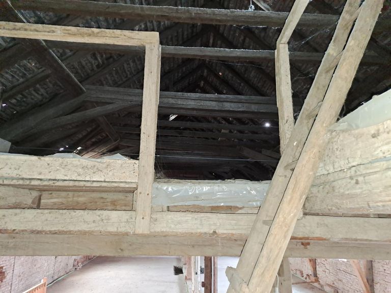 Blick in den Dachboden