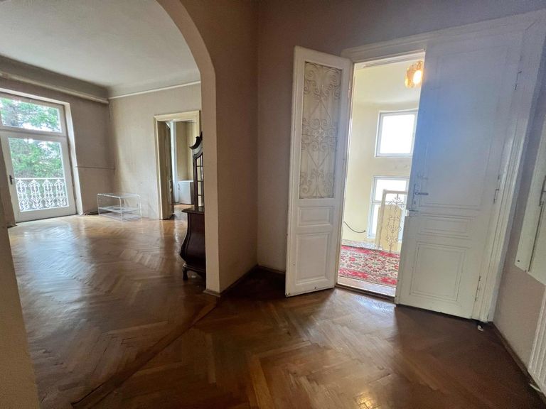 2 Stock Vorraum+Zimmer