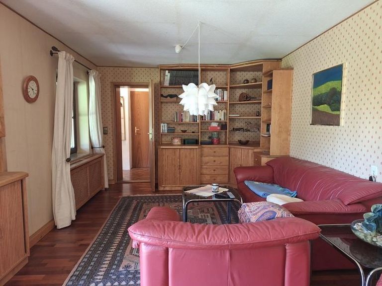 Das Wohnzimmer Richtung Küche