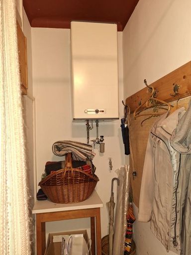 Der elektrische Warmwasser Boiler