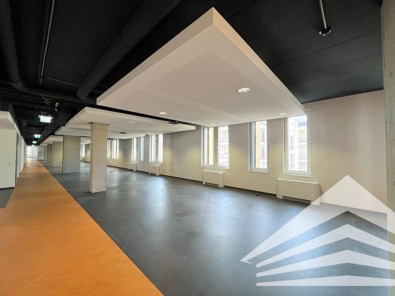 offene Bürofläche leer