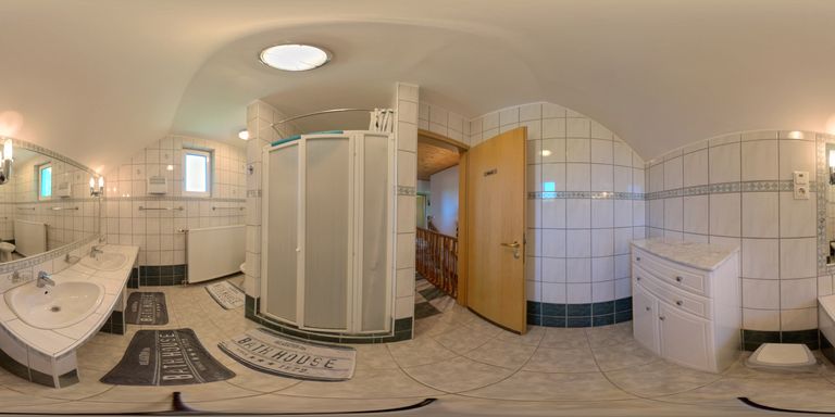 Badezimmer DG