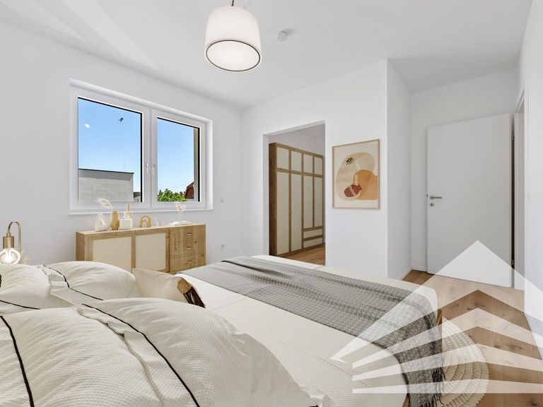 Musterfoto Schlafzimmer möbliert