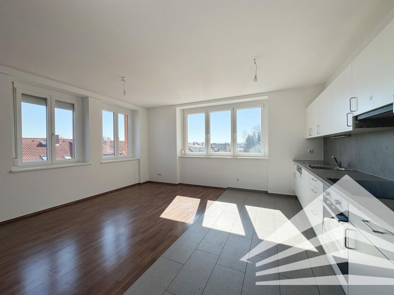 Küche | Wohn- und Esszimmer