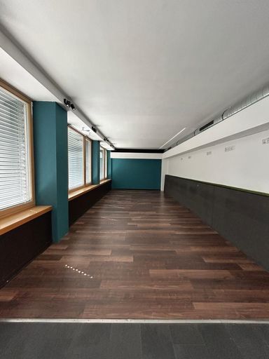 Innenhofseitiger Teil der Geschäftsfläche