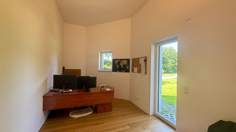 Büro im Erdgeschoss