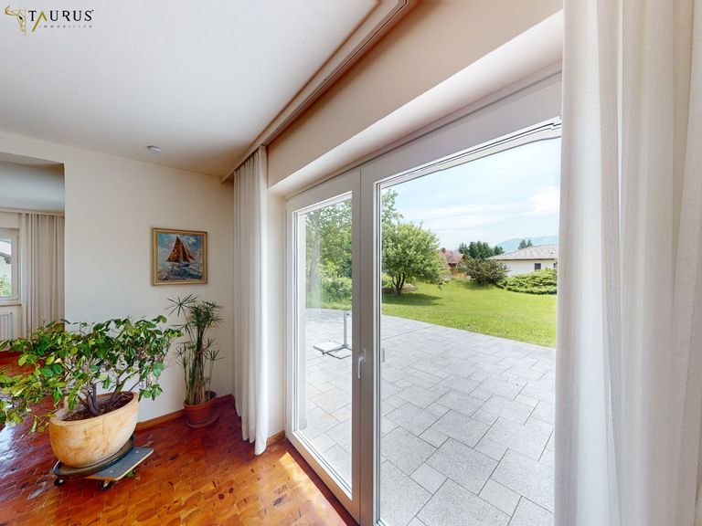 EG Essbereich - Blick in den Garten