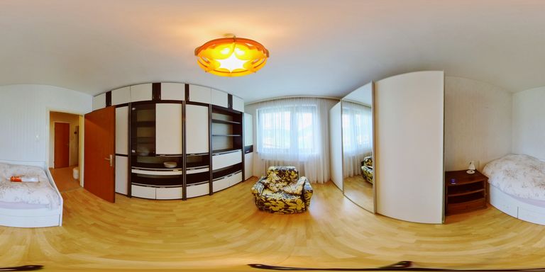 2IMG_20250530_184405_252