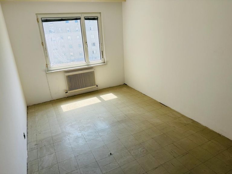 Zimmer 2 mit Schrankraum