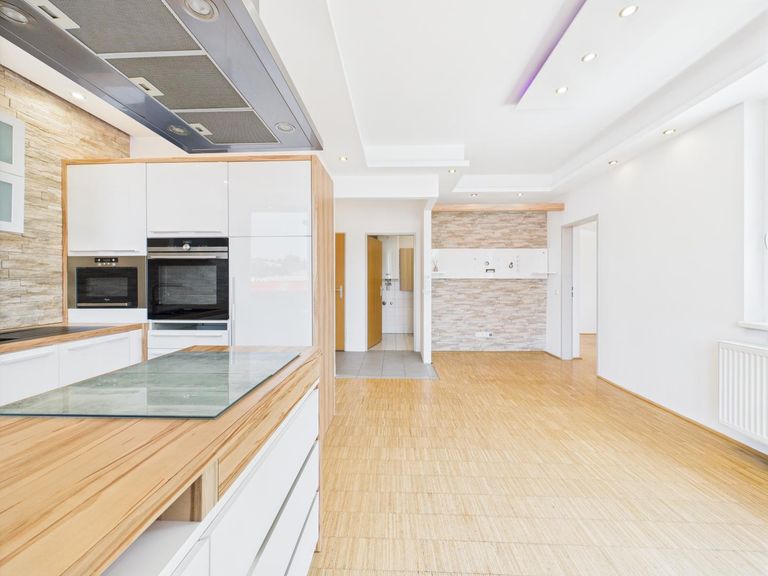 Wohn-, Ess- und Kochbereich 5