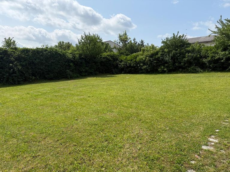 Grundstück im hinteren Bereich