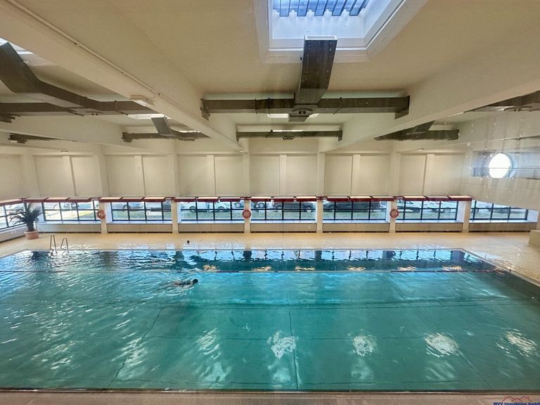 Schwimmhalle 25 Meter Länge