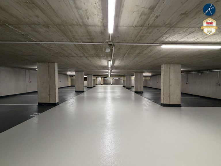 Großzügige Tiefgarage