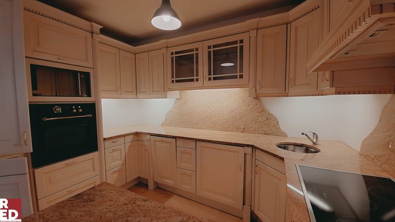 Küche-u-förmig angeordnet