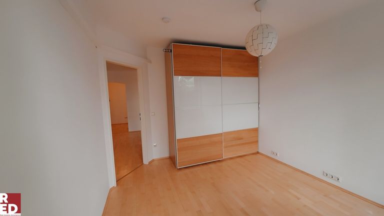 Schiebetürschrank in Schlafzimmer