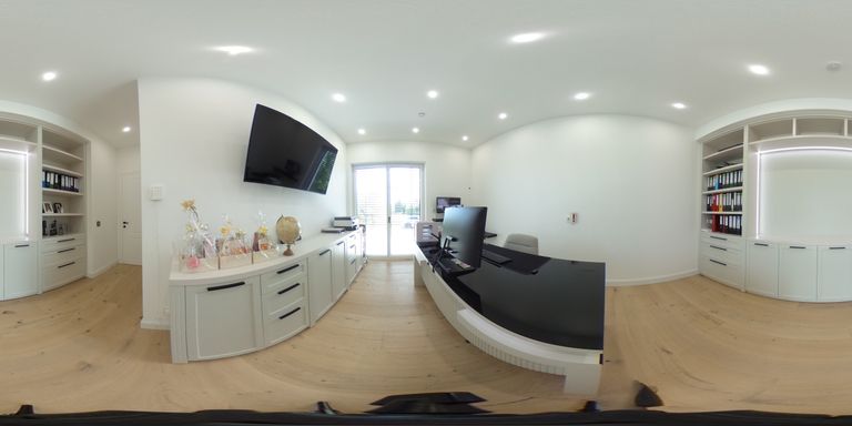 Home Office / Büro im Erdgeschoss