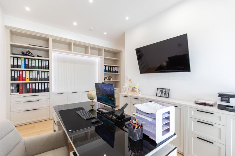 Zimmer im Ergeschoss - Home Office