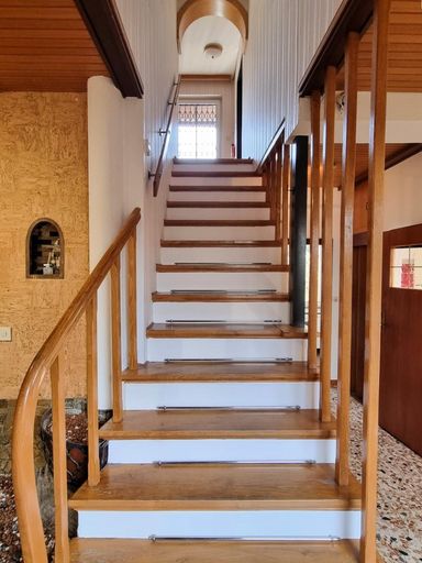 Treppenaufgang ins DG