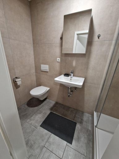 Bad Wohnung EG Klein