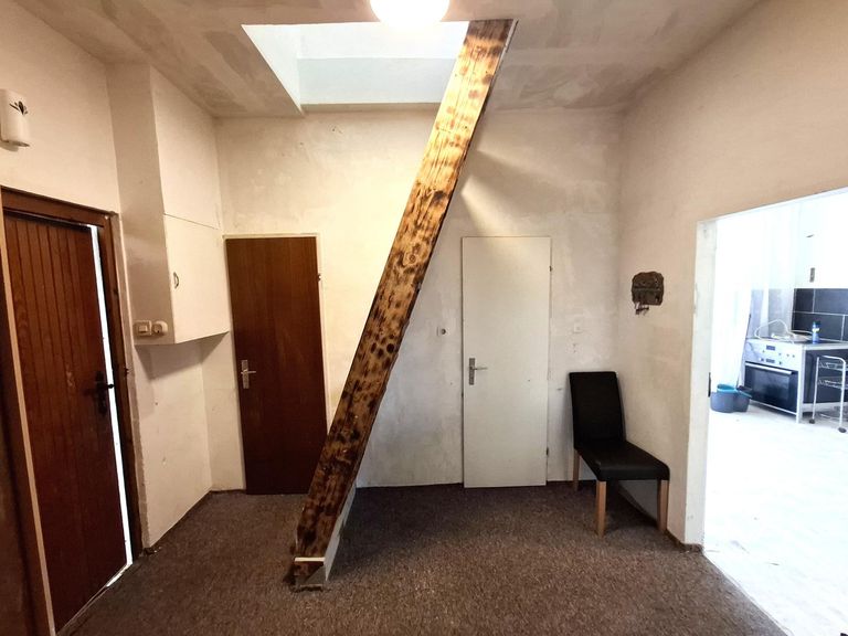 Aufgang zum Dachboden