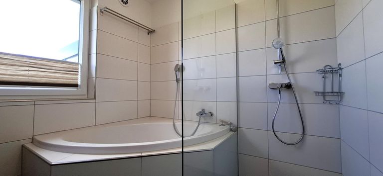 Badezimmer EG