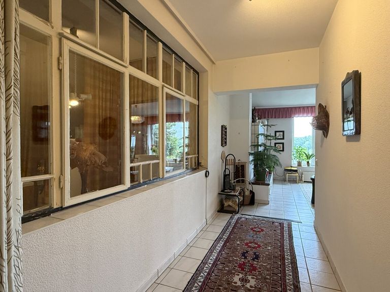 Erdgeschoss - Flur zum Wohnzimmer