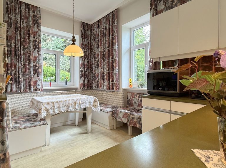 Erdgeschoss - Küche mit Essbereich